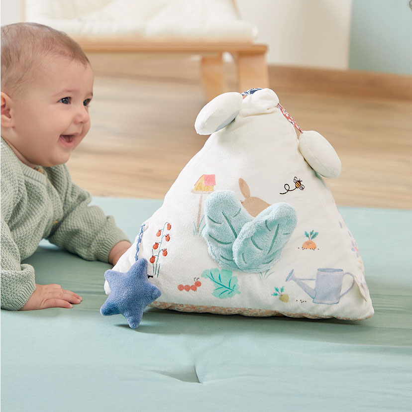 プティシャンソン アクティビティ/ピラミッド